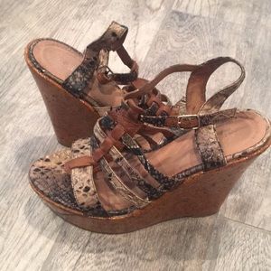 Aldo snake skin wedge heels size 8